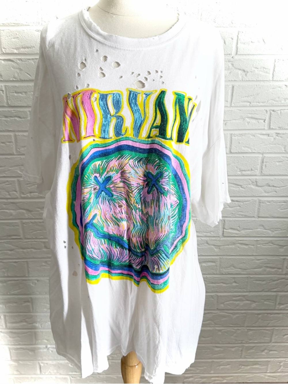 Urban Outfitters Nirvana Oversized Distressed T-Shirt Size L/XL